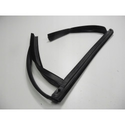 Uszczelka szyby lewy przód Ford Mondeo 07- 1678279