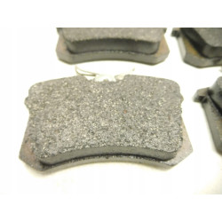 Zestaw klocków hamulcowych tył Renault 440607960R