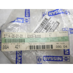 Listwa lewych drzwi NISSAN ALMERA TINO 82839-BU000