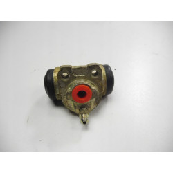 Cylinderek hamulcowy Renault Twingo I 7701039467