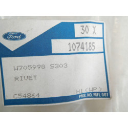 Nit tylnego zderzaka Focus Mk1 Focus C-max 1074185