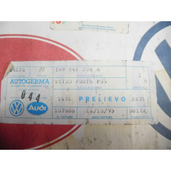 Szyba tylna prawa VW GOLF VENTO 1H9845206A