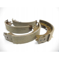 Szczęki hamulcowe CARINA CELICA 04495-27051