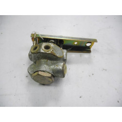 KOREKTOR SIŁY HAMOWANIA RENAULT 5 7701348321