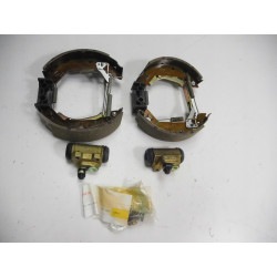 Szczęki hamulcowe tył Renault 19 OE 7701205313