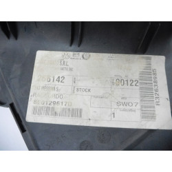 Kolektor dolotowy powietrza AUDI A4 8E0129617D