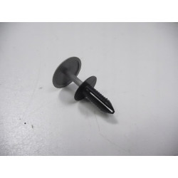 Kołek rozporowy spinka X7 Ford Fiesta OE 1660053