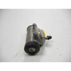 Cylinderek hamulcowy Renault Kangoo OE 7701043913