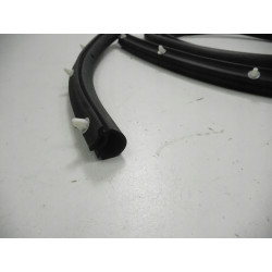 Uszczelka drzwi lewych przód FIESTA 02- 08 1482173