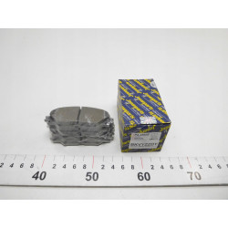 KLOCKI HAMULCOWE PRZÓD TOYOTA RAV4 05-15