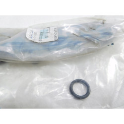 Uszczelka wałka reduktora FORD FIESTA 6820392