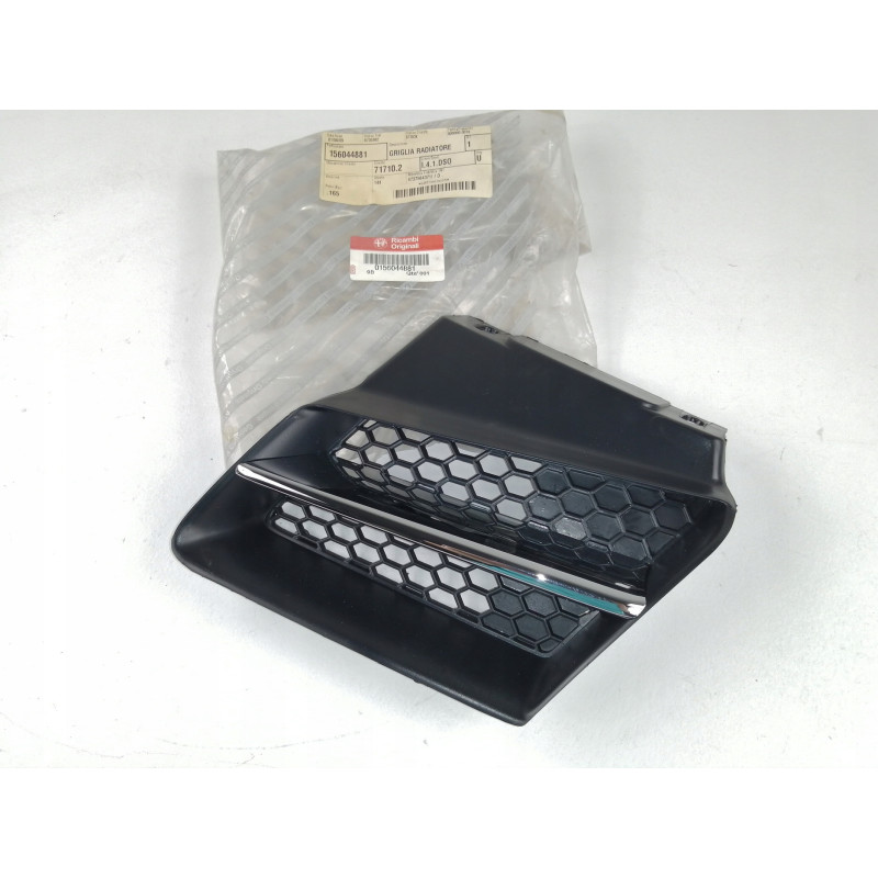 Kratka chłodnicy /grill/, zderzak ALFA 156044881