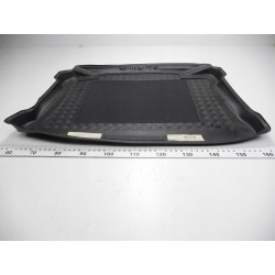 Mata bagażnika Toyota Yaris Verso DENG6-49024-62