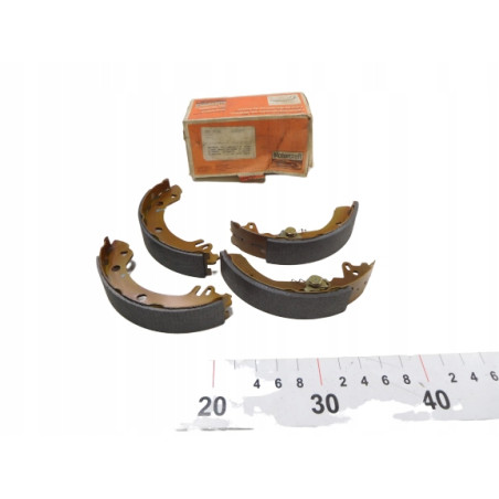 SZCZĘKI HAMULCOWE FORD FIESTA 6183877