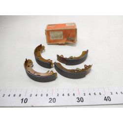 SZCZĘKI HAMULCOWE FORD FIESTA 6183877