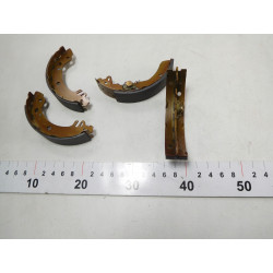 SZCZĘKI HAMULCOWE FORD FIESTA 6183877