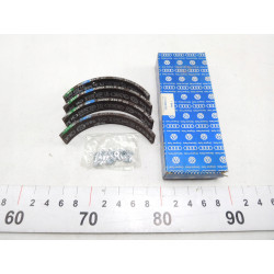 SZCZĘKI HAMULCOWE JETTA CABRIO SCIROCCO 171698053