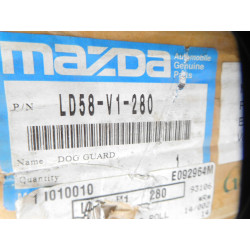 KRATKA PRZESTRZENI ŁADUNKOWEJ MAZDA MPV LB