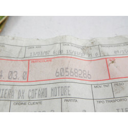 ZAWIAS MASKI PRAWY ALFA ROMEO 145 146 60568286