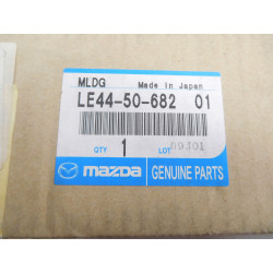 Listwa ozdobna zewnętrzna MAZDA LE44-50-682-01