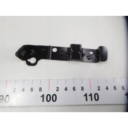 UCHWYT BŁOTNIKA LEWY MAZDA 2 11-14 D651-54-1E0