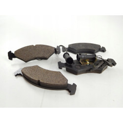 Klocki hamulcowe przód tarczowe zest. FORD ESCORT ORION SIERRA 5023995