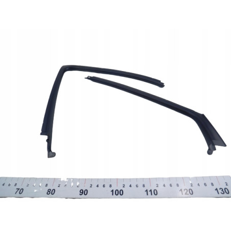 Nakładka uszczelka drzwi RENAULT SCENIC 7701475031