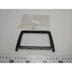Ramka nakładka radia VW VENTO 6R0858069BVAL