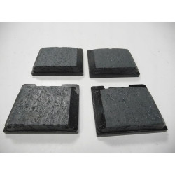 KLOCKI HAMULCOWE TYŁ VOLVO 740 270164