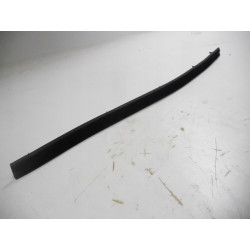 LISTWA ZGARNIAJĄCA WODĘ MAZDA 04-09 BP4K-73-821A