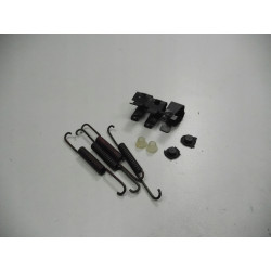 SPRĘŻYNKI DO SZCZĘK HAMULCOWYCH 7701004720