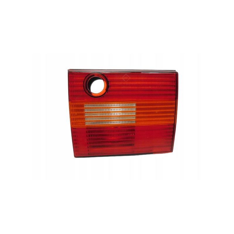LAMPA TYLNA TYŁ PRAWA VW PASSAT B4 3A9945108C
