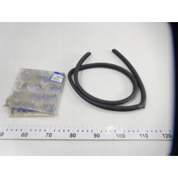 Uszczelka drzwi lewa VOLVO V40 30896917