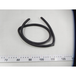 Uszczelka drzwi lewa VOLVO V40 30896917