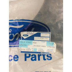 POSZYCIE SŁUPKA FORD KA 98-07 1096781