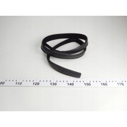 Uszczelka szyby drzwi lewych Fiesta 1043950