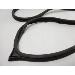 USZCZELKA DRZWI PRAWY PRZÓD FIAT MULTIPLA 98-10