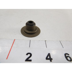 Uszczelniacz trzonka zaworu FORD 6674302