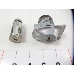 ZAMEK STACYJKI VOLVO C30 S40 V50 30784965 30753608