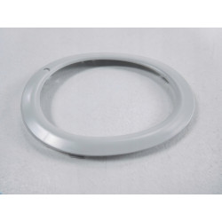 Ramka obudowa lampy halogenu FORD MONDEO 1050245