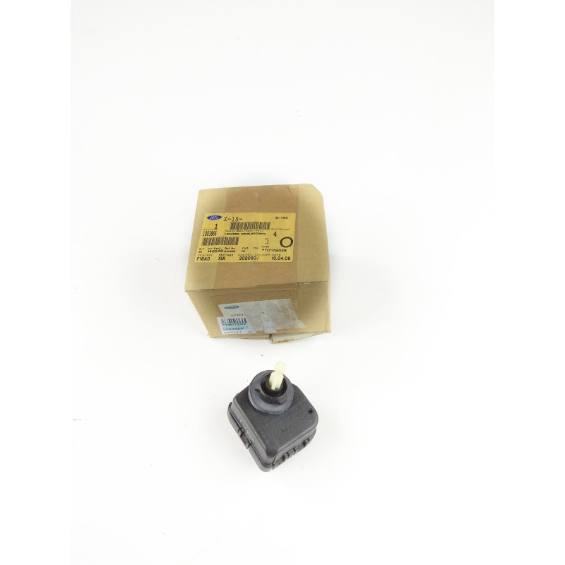 SILNICZEK REFLEKTORA LAMPY FORD FIESTA 95- ORYG 1003866