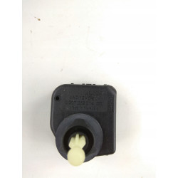 SILNICZEK REFLEKTORA LAMPY FORD FIESTA 95- ORYG 1003866