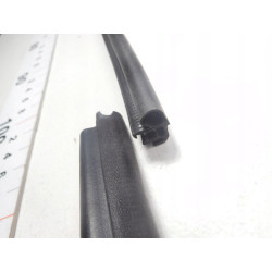 USZCZELKA LEWYCH DRZWI HONDA HR-V 5D GF-GH3 00-09