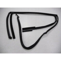 LISTWY DRZWI PRAWY TYŁ VW PASSAT 04- 3B9839432T