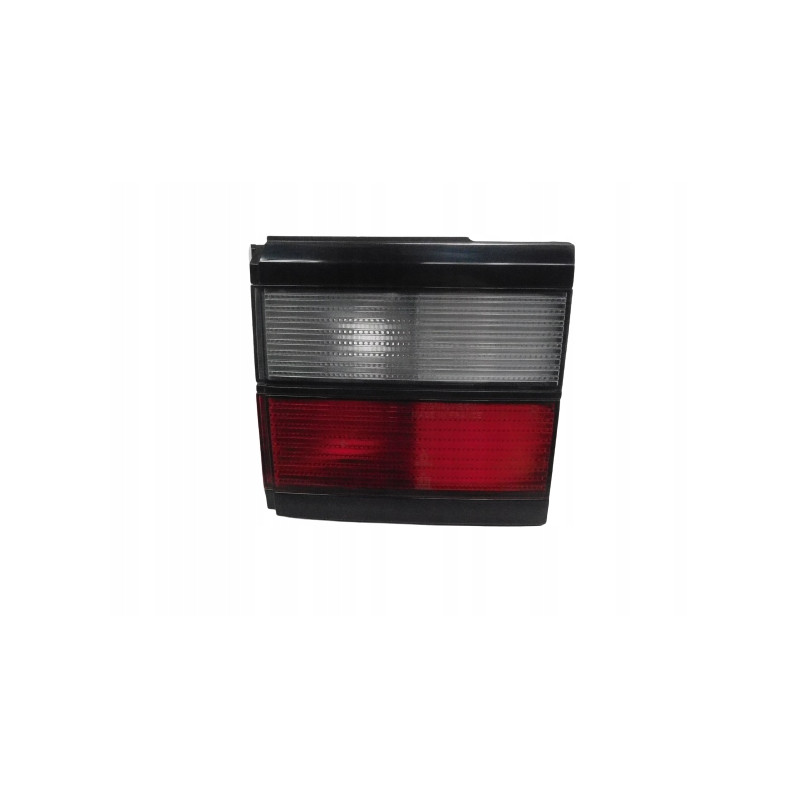 LAMPA TYLNA PRAWA VW PASSAT B3 KOMBI 333945108