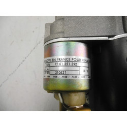 Rozrusznik LAGUNA I MEGANE I VOLVO V40 7701351392