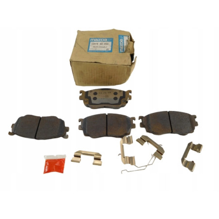 KLOCKI HAMULCOWE MAZDA 626 PREMACY CBY4-33-23Z