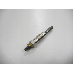 ŚWIECA ŻAROWA RENAULT 19 1.9D 18 2.1D 7700741144