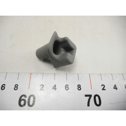 UCHWYT PÓŁKI TYLNEJ PRAWY MITSUBISHI MB960826