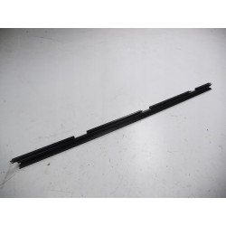 Listwa uszczelka szyby przód PASSAT 3B0837472B41